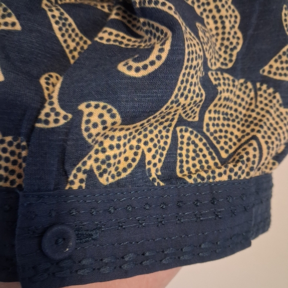 Daniel Rainn Navy and Cream Paisley Blouse - Picture 3 of 8